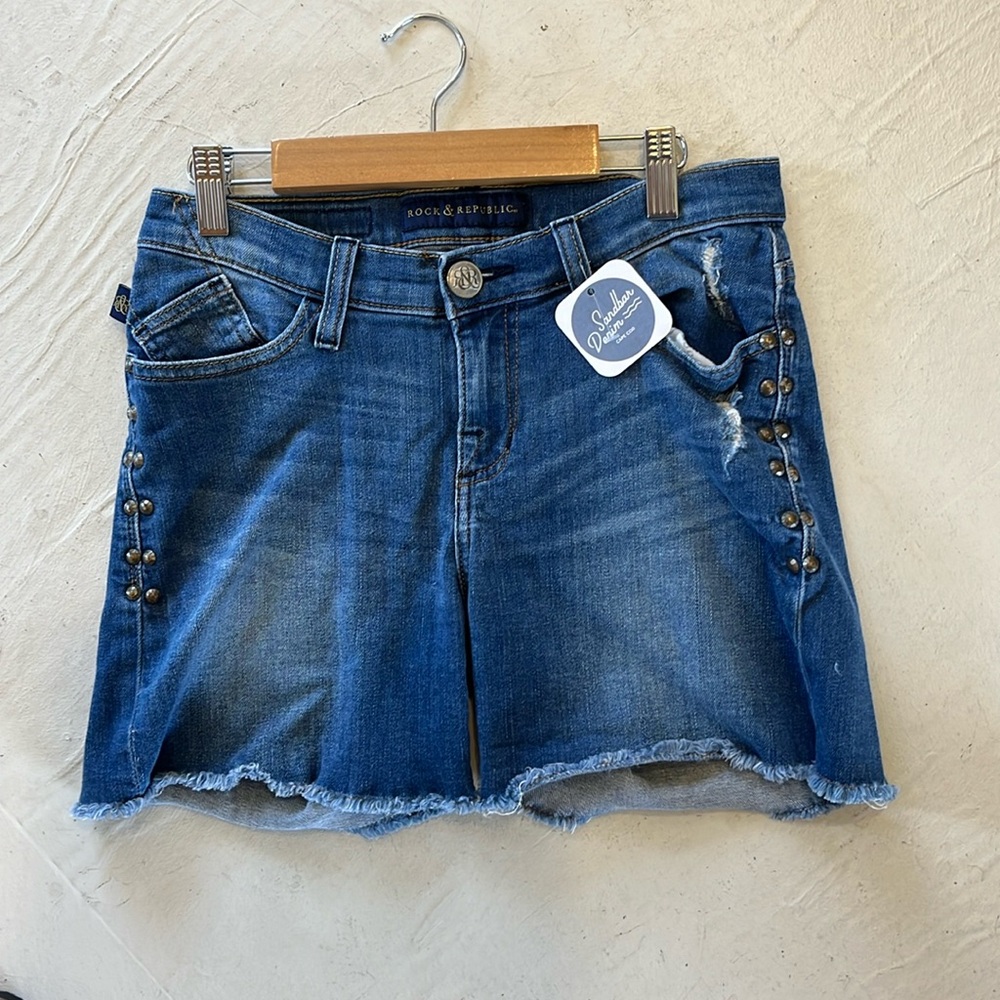 ROCK & REPUBLIC “Bumpershoot” Cut offs